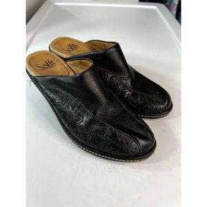 Sofft Leather Heeled Floral Clogs Mules. Black. Size 6.5